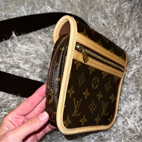LOUIS VUITTON MONOGRAM BOSPHORE BUM BAG FANNY PACK BELT BAG CROSSBODY - Picture 4 of 15